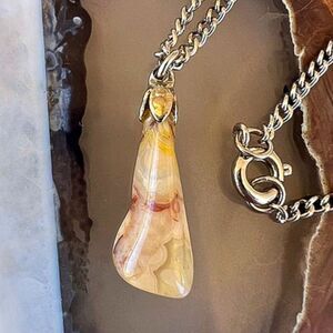 Vintage Dainty Yellow Crazy Lace Agate Pendant Necklace 18"